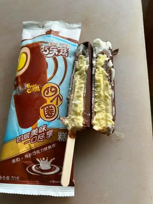 伊利巧乐兹四个圈蛋奶巧克力味雪糕