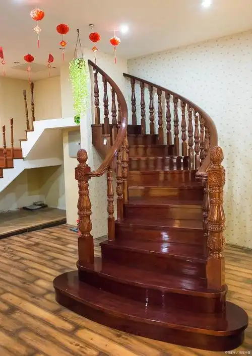 武汉实木楼梯扶手怎么选