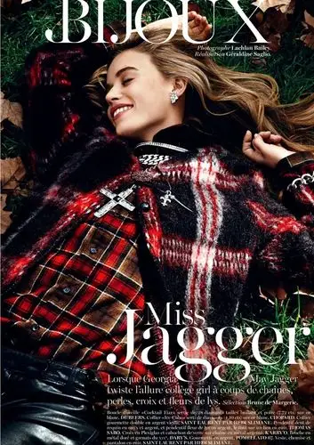 vogue巴黎-新鲜简约的印花格子复古女装秀封面大图