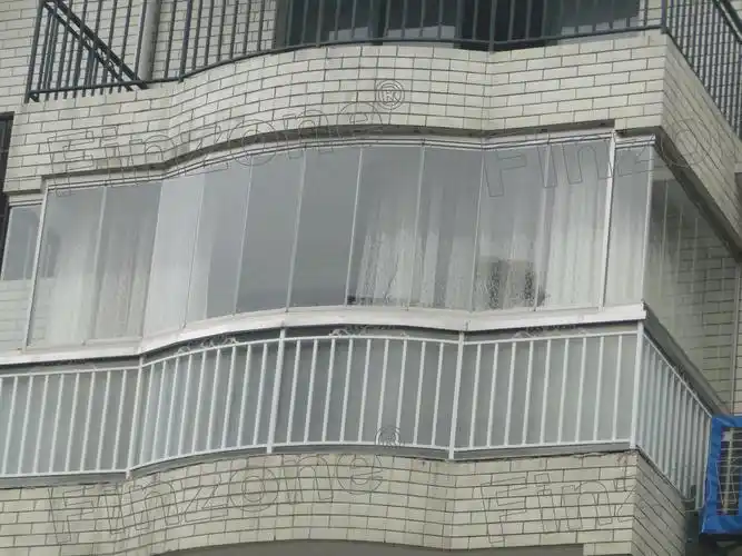 阳台无框,十分经用的中看又中用的窗户