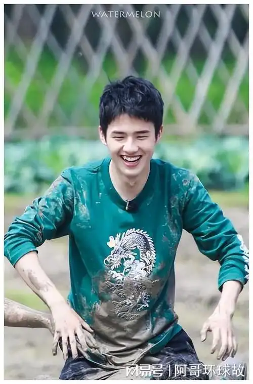 刘昊然:与周冬雨情事水落石出|记者|陈思诚|冯小刚|陈凯歌_网易订阅