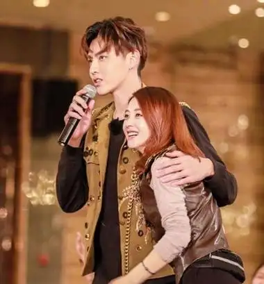 赵丽颖的宝宝是吴亦凡的(冯绍峰知道赵丽颖与吴亦凡)  第1张