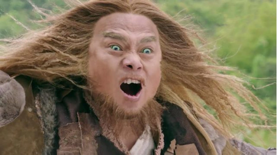 『谢逊』《倚天屠龙记》各版谢逊不是翻白眼,就是戴美瞳,唯有他是"真