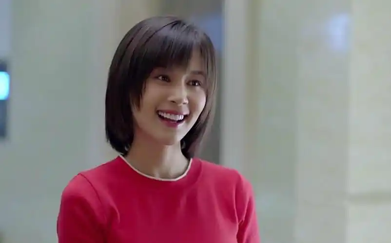 王子文在欢乐颂中饰演的曲筱绡图片欣赏,太可爱|王子