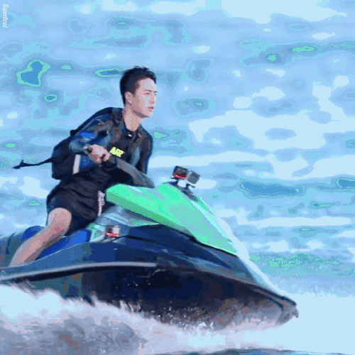 gq发疯主题的建议#建议给王一博一个摩托艇,让他【长风破浪】!