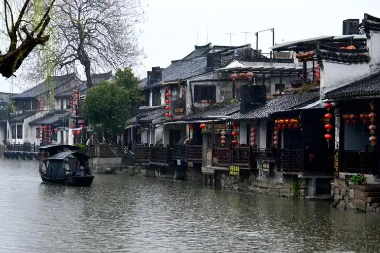 (实拍组图)雨中漫步浙江嘉善西塘古镇