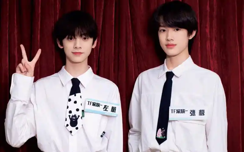 极地航行极航张极70左航牵着彼此的手看时光慢慢走