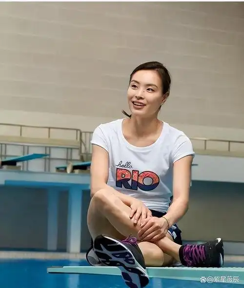 为何女运动员要穿三角裤比赛,曾被恶意偷拍?郭晶晶也