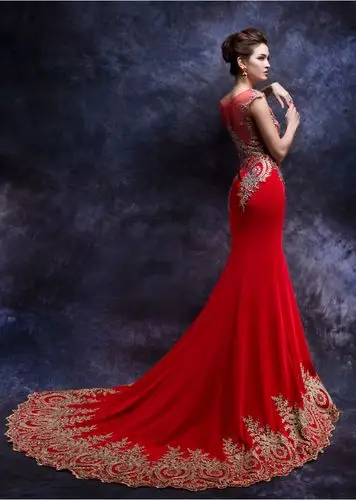 结婚红色长款修身敬酒服高档鱼尾刺绣拖尾宴会晚礼服婚纱摄影 大红色