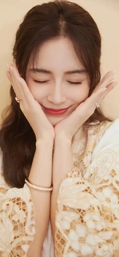 angelababy 壁纸.@在高处寻远方的动态