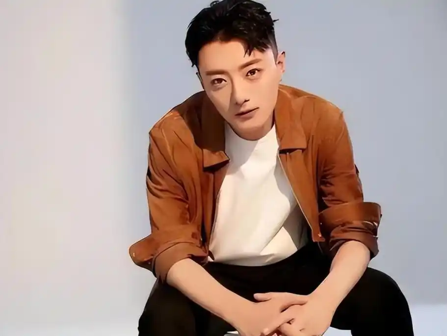 随地大小便,与董璇传绯闻,一年换三任女友,苏小玎身上只剩下是非_腾讯