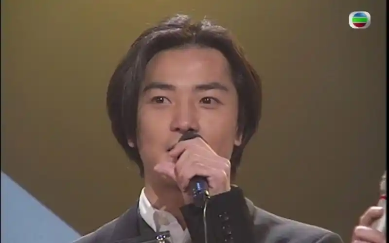 【郑伊健】《笑看风云》插曲 live 版(95/98/2011,最喜欢11版～