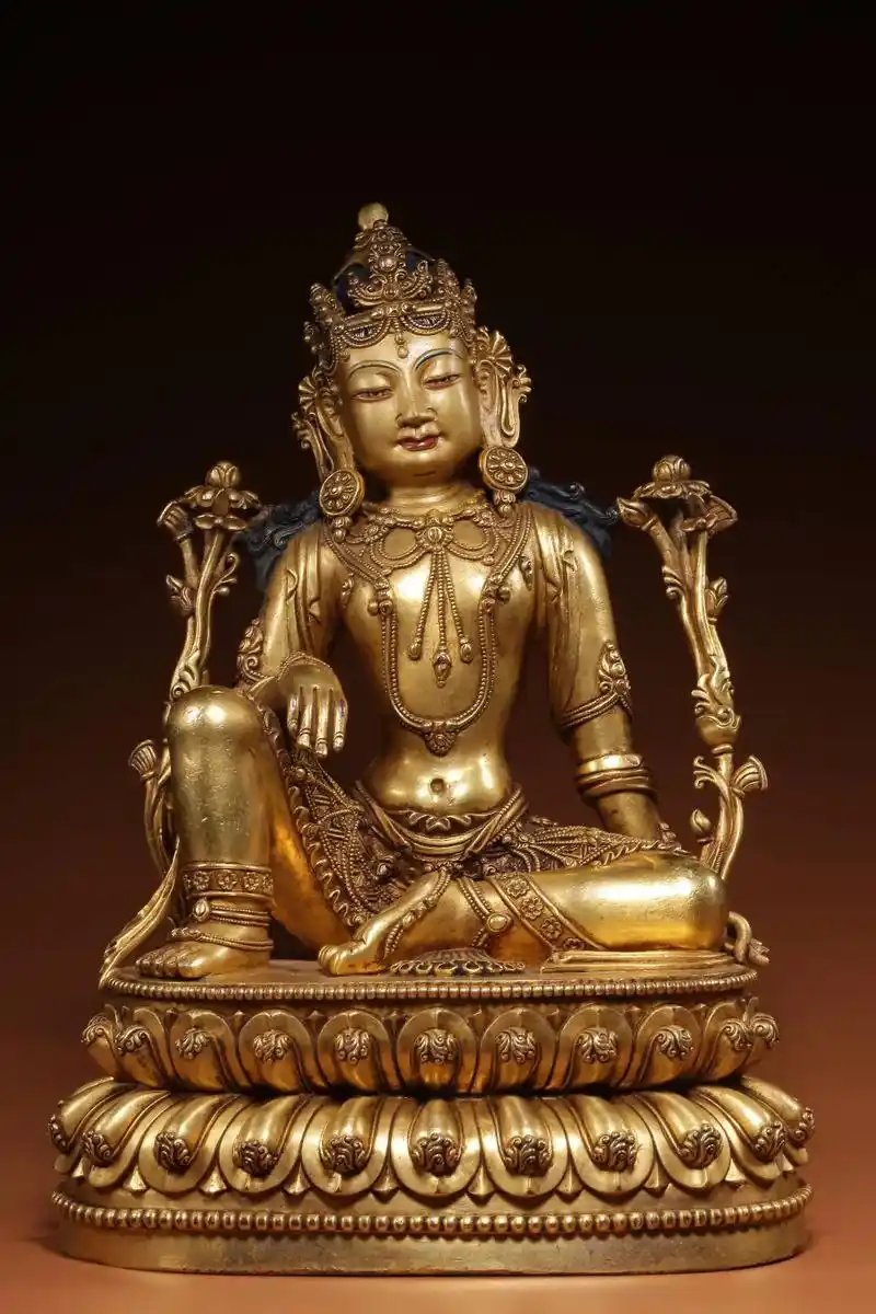 铜鎏金自在观音坐像 高28厘米长19.5厘米宽14.8厘米重 - 抖音