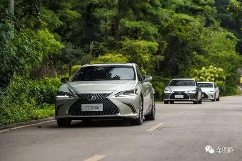 试驾全新雷克萨斯es:这款27.9万元起售的中大型豪车到底如何?