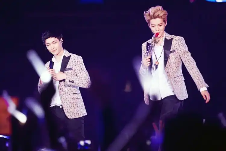 exo张艺兴lay鹿晗luhan