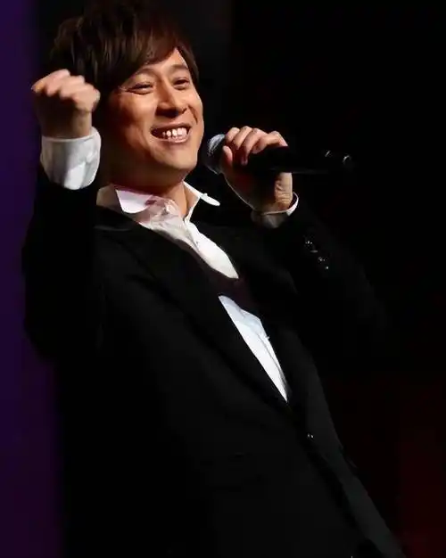 著名歌手解晓东:我这辈子最正确的决定,就是_训练_因为_艺术