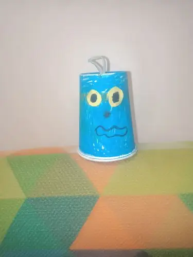 二年级六班丁子宸的科学小制作《有趣的鱼竿》