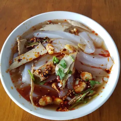 下山后,来上一碗美味的浑源凉粉.