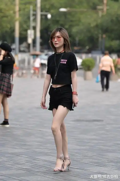 夏天里那些穿着短裤却晒不黑的姑娘, 有什么秘诀么?