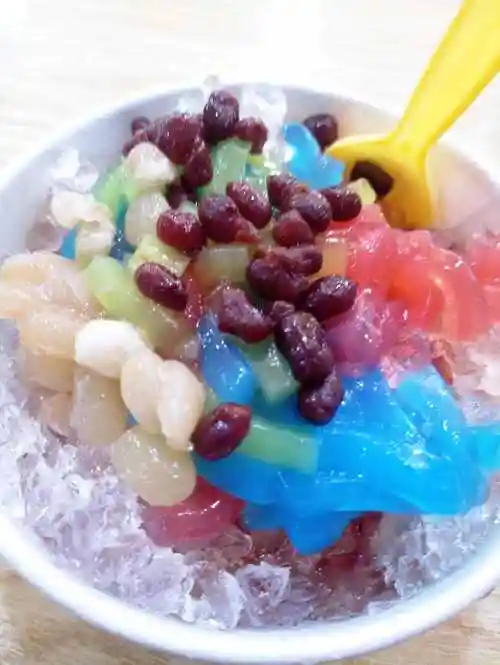 刨冰的做法(摆摊刨冰怎么做)