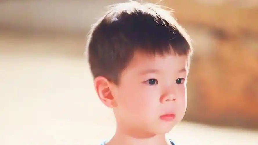 硬汉传承嗯哼剃板寸杜江调侃有一种热叫霍思燕嫌你热