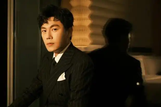 其饰演者,正是演员秦昊.