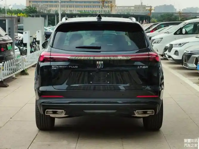 车身侧面方面,新款别克昂科威plus继续采用成熟化的造型设计.