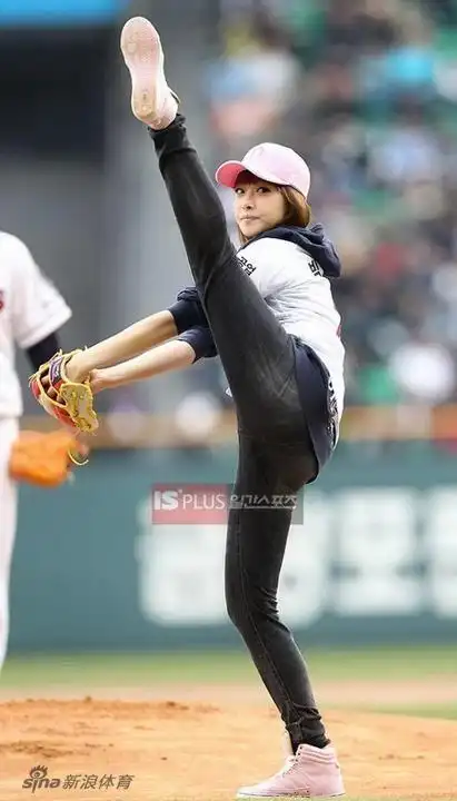 "野蛮女友"宋茜爱健身 扎马尾跑步元气满满_高清图集_新浪网 : 宋茜在