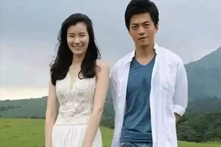 歌手李健:10岁定情青梅竹马,结婚20年无儿无女,与妻子丁克至今 第16张