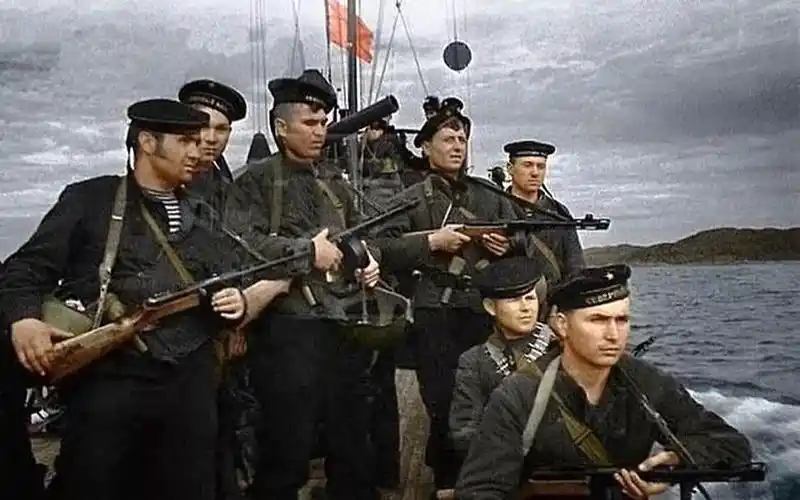 【海港之夜】精苏狂喜,二战红海军珍稀高清影集(a)_哔哩哔哩 (゜-゜)