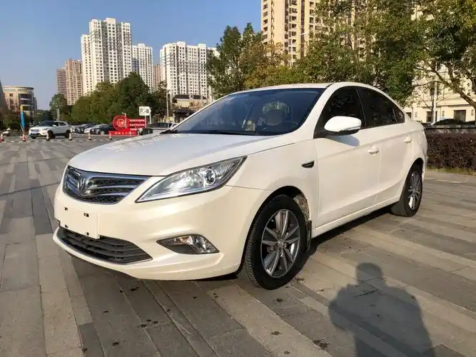 长安 逸动  2015款 1.6l 自动豪华型图片