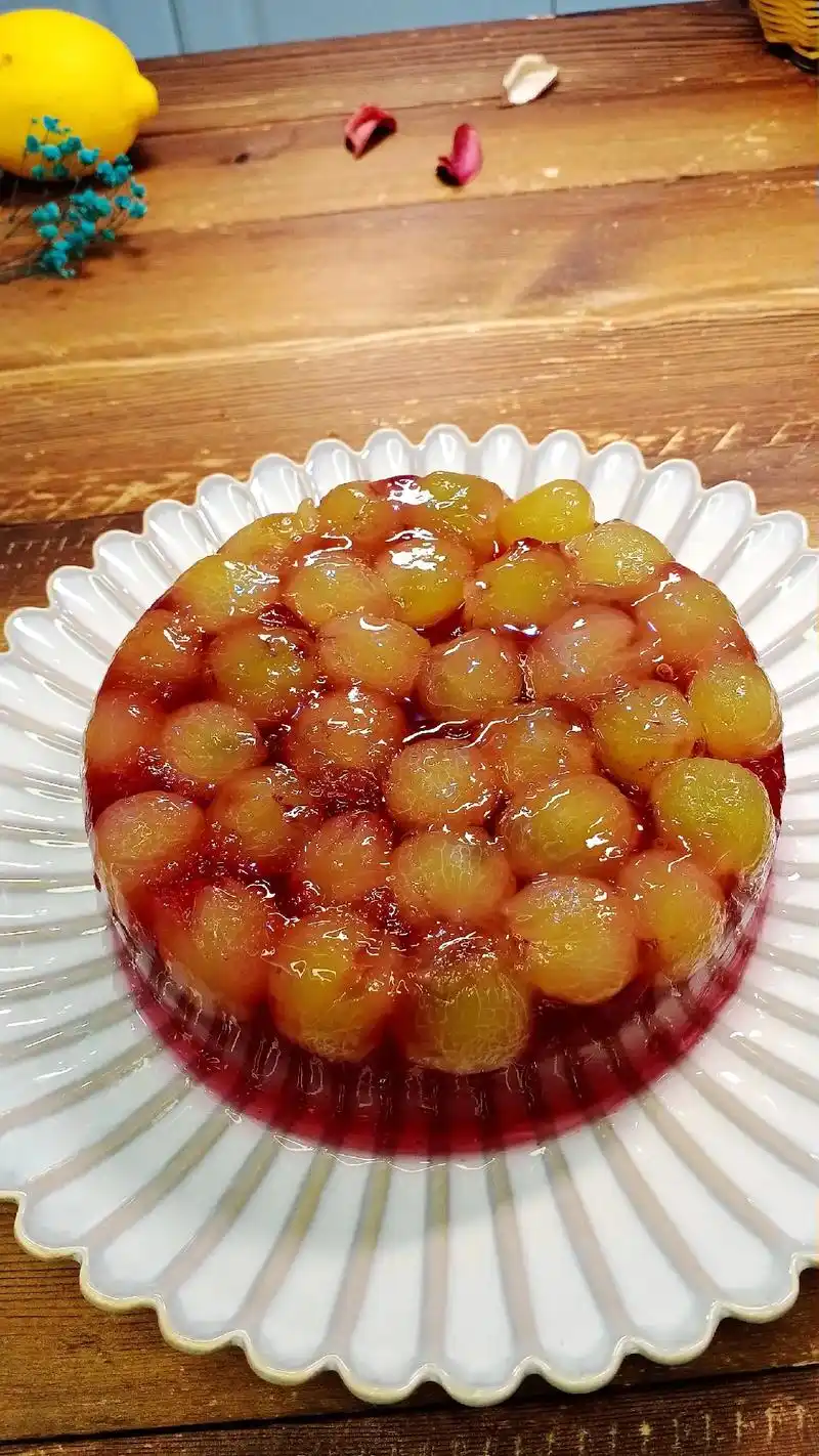 创作灵感 做法简单的白凉粉葡萄果冻,酸酸甜甜,超级好吃#夏 - 抖音