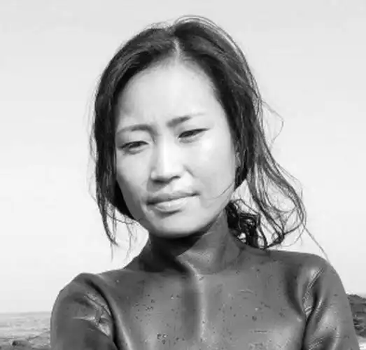 来自海女的声音 - 济州周刊