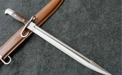 三八军刺皮套背齿版