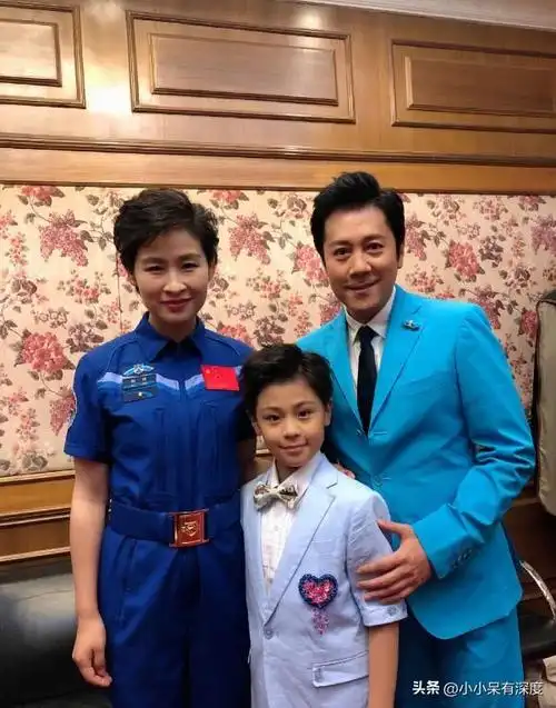 蔡国庆的老婆是谁,蔡国庆老婆和儿子(网友是这样评价的:美到窒息)