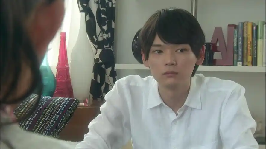 ▼后来裕树进来欺负琴子,入江笑的很开心.