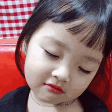 "权律二 !一个可爱得一批的小女孩!