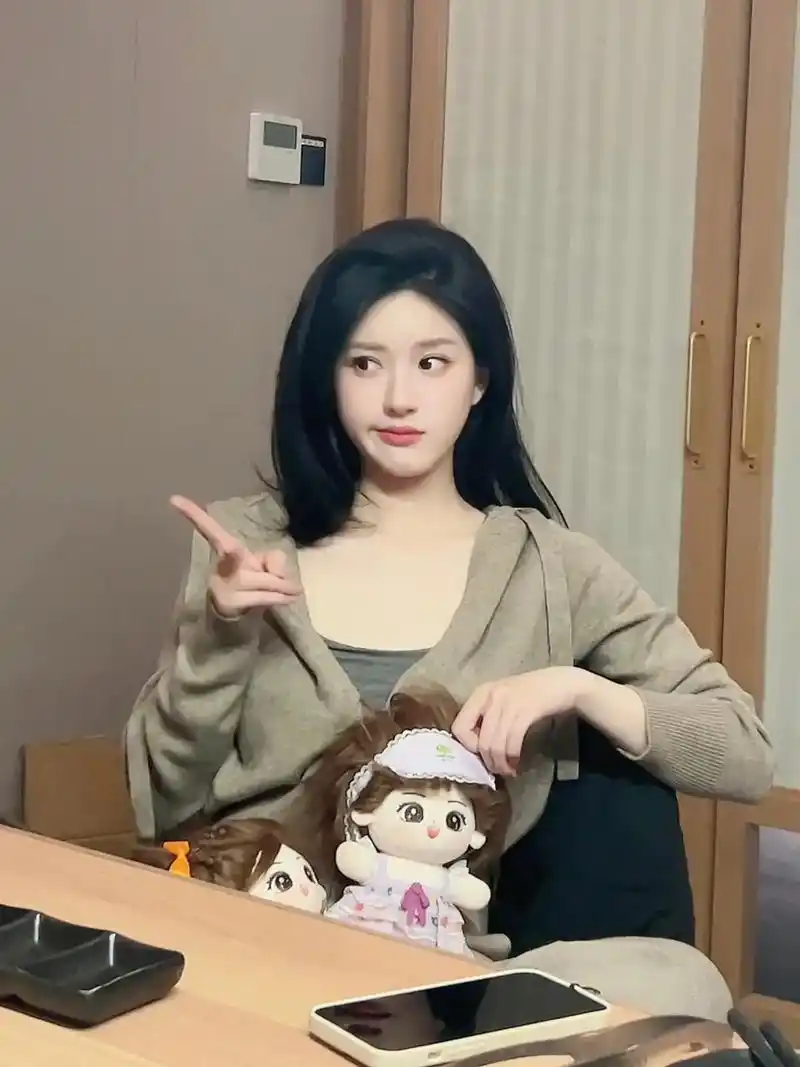 赵露思 #gidle 女娃新歌我先用 - 抖音