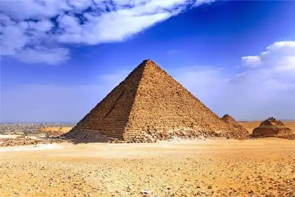 世界上最奇特的建筑:世界八大奇迹之一的埃及金字塔