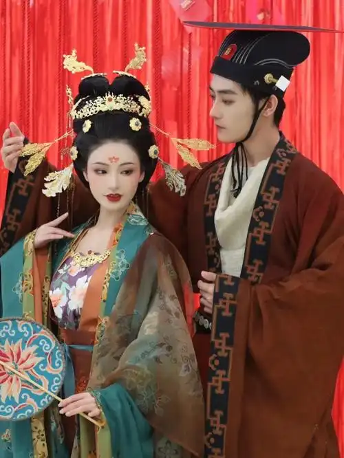 看完各朝婚服,突然就想要一场中式婚礼