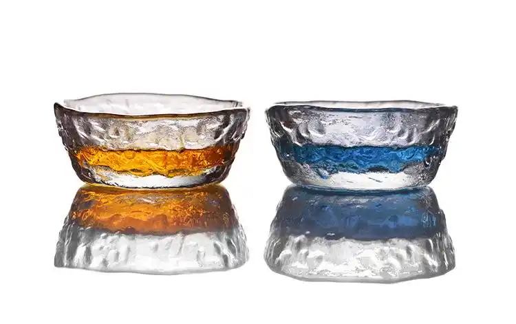 果酒杯厂家直供玻璃小礼品赠送金边电商小号清酒杯子韩国烧酒杯