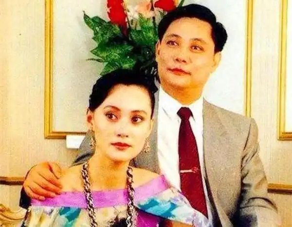 宋佳21岁嫁42岁张学津44