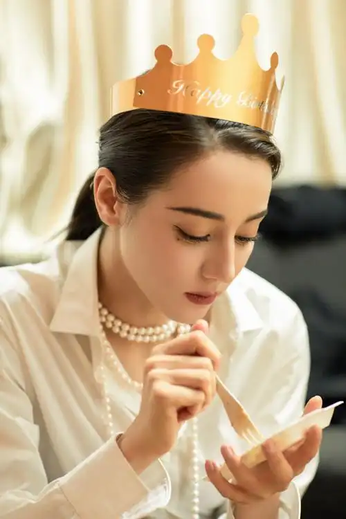 迪丽热巴0603生日快乐