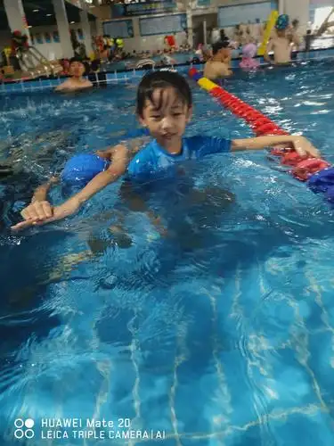 思源小朋友的暑假生活之游泳