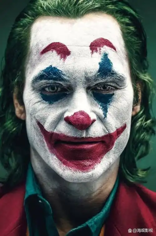 小丑2中为什么会有多个小丑是否会与dc多元宇宙相关