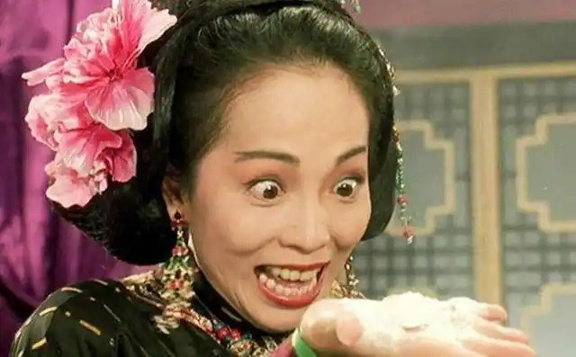 石榴姐:因丑出名,41岁嫁入豪门,曾说富豪老公地位不如她的狗