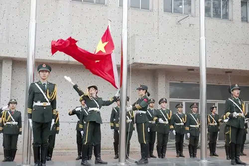 同升国旗 同唱国歌