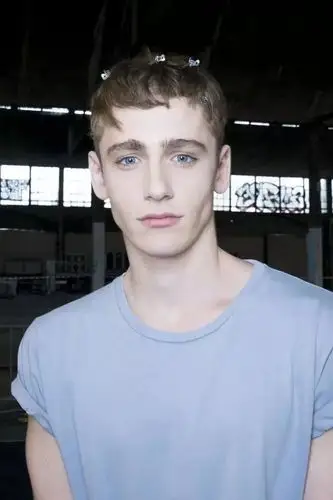 从小嫩仔到老腊肉tomwebb依然是最帅的英国男人