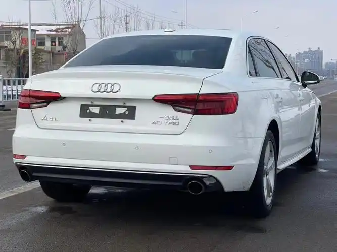 到店17年上牌奥迪——a4l plus 40 tfsi 时尚型2.