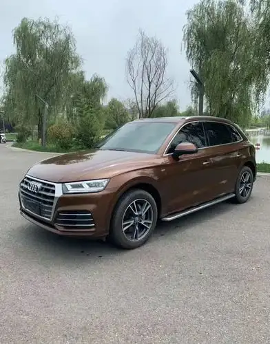 奥迪q5l这个棕色真的帅气